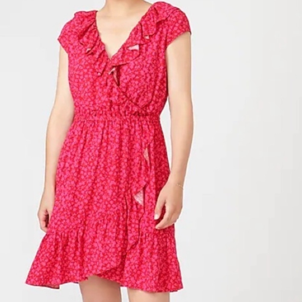 Jcrew red pink V-neck ruffle dress in tossed bouquet print floral size 8 lined